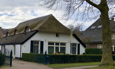 Bakkerij en kruidenier Van der Hoeven
