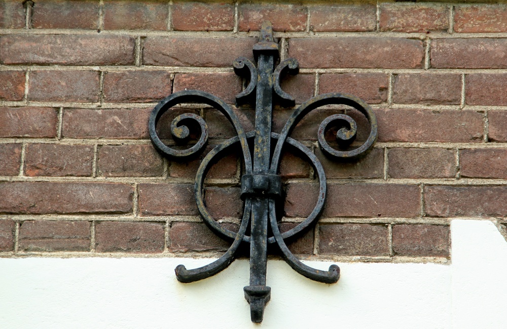 Smeedijzeren muuranker Jonkvrouw Brantsenschool - 2016