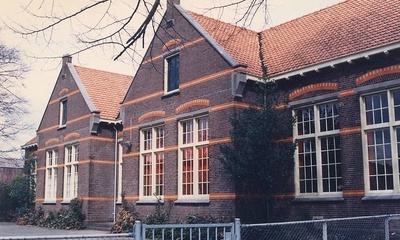School II Dr. A. van Voorthuijsenschool