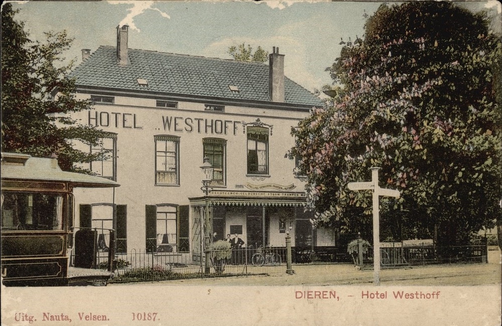 Hotel Westhoff aan het Stationsplein