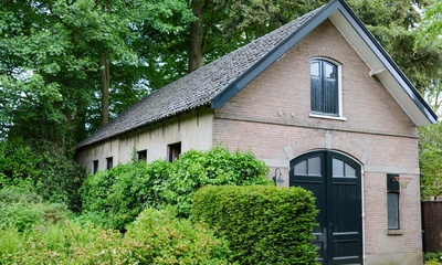 Detail bijgebouw
