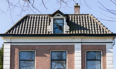 Deel voorgevel villa