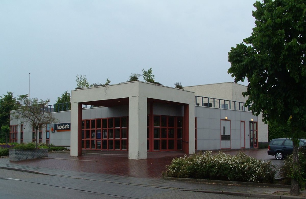 Rabobank Rheden rechts vooraanzicht - 2004