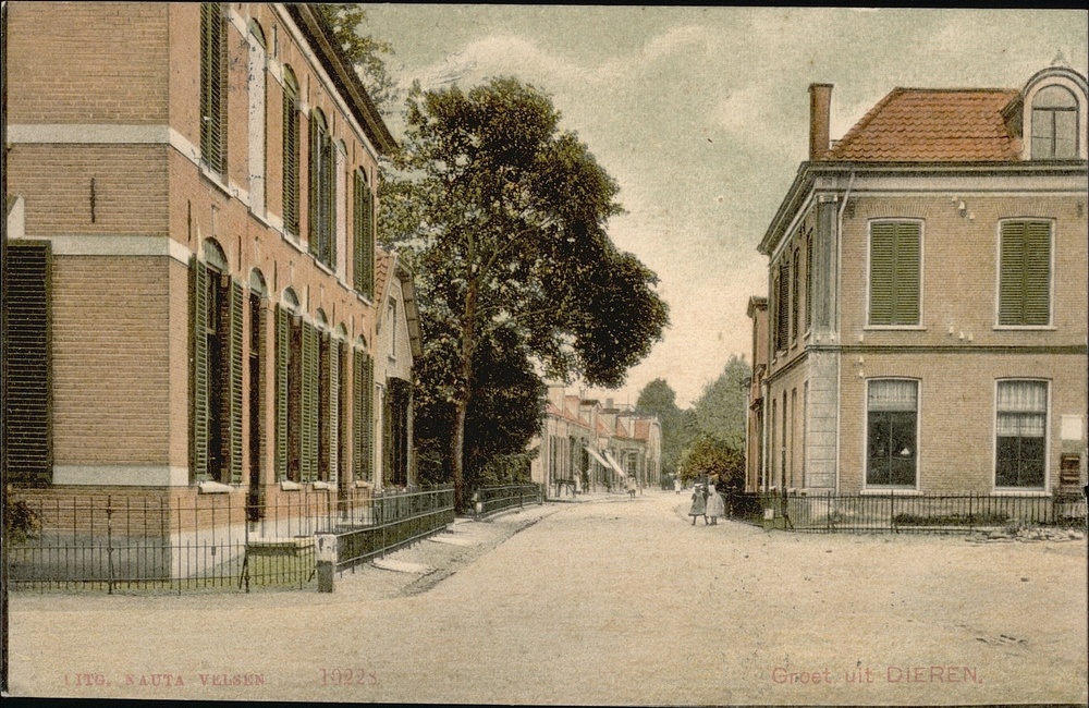 Hogestraat met links nog een woonhuis - 1902