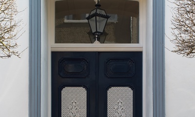 Deel rechtergevel villa