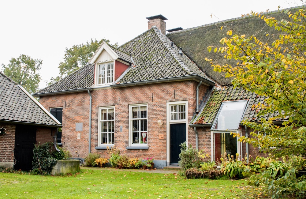 Achterzijde Harderwijkerweg 8 - 2016