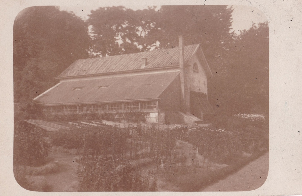 Koetshuis en kas