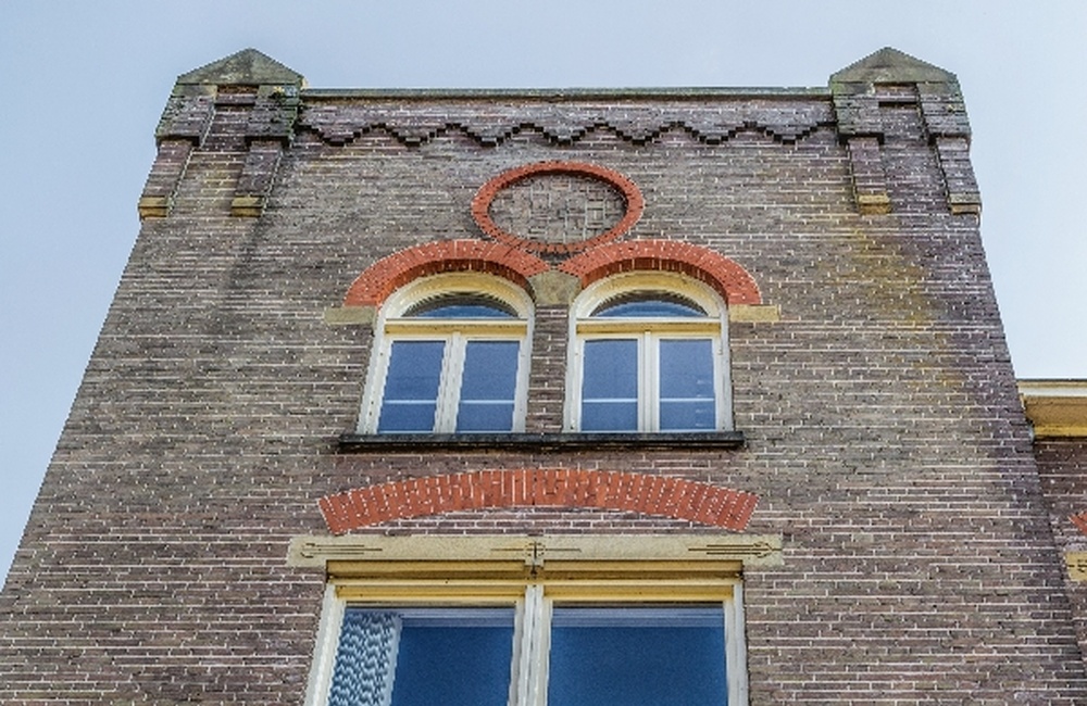 Detail voorgevel Gemeentehuis 2 - 2016