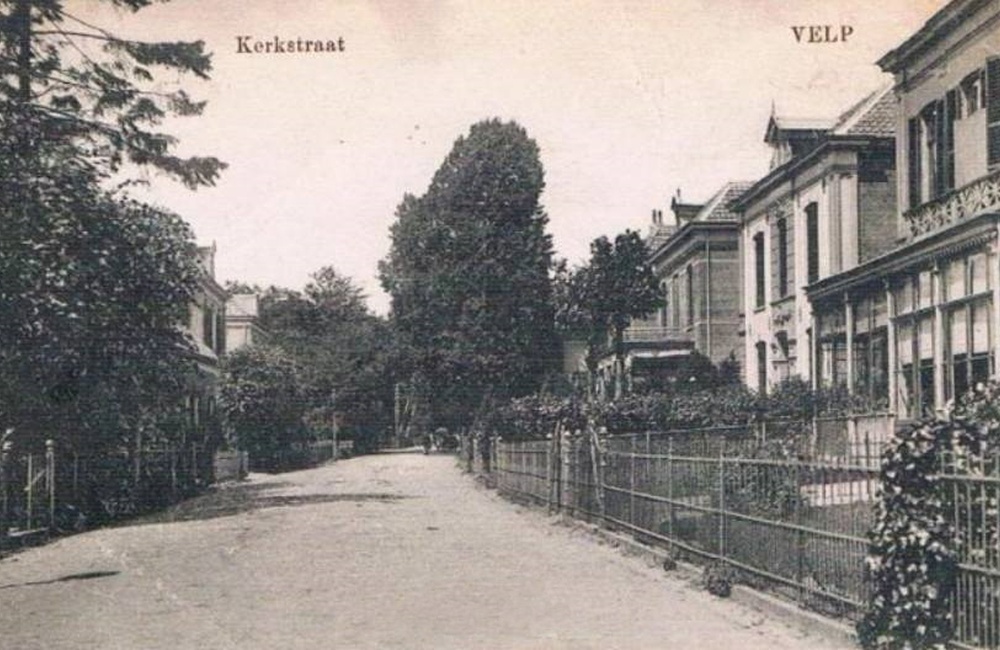 Kerkstraat rond 1930