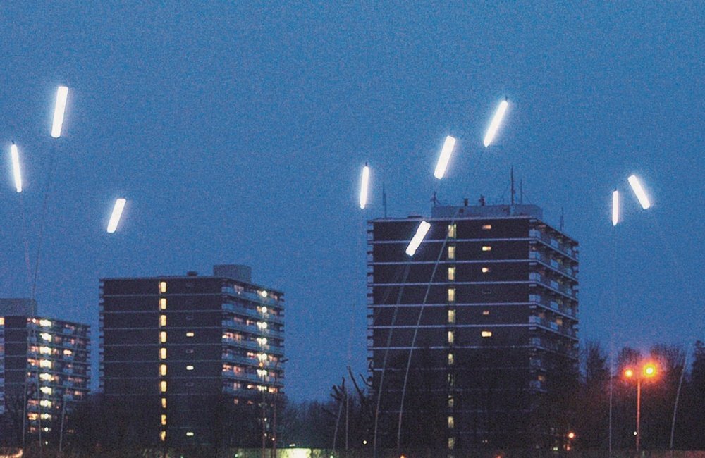 Swinging Lights