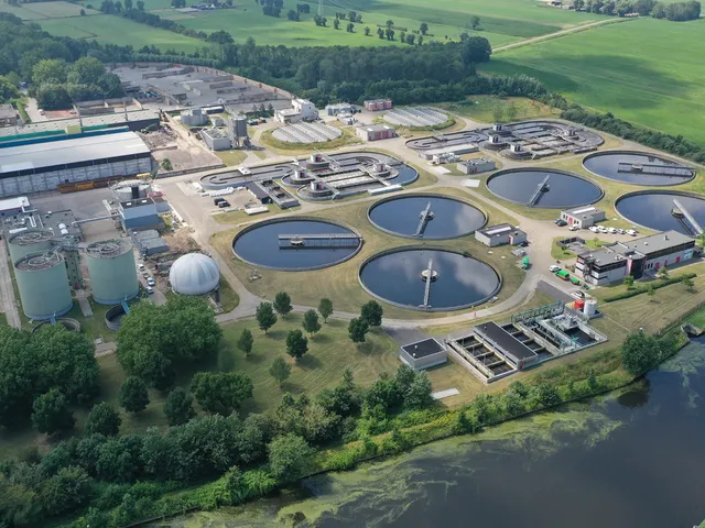 Circulaire RWZI Terwolde uit de lucht