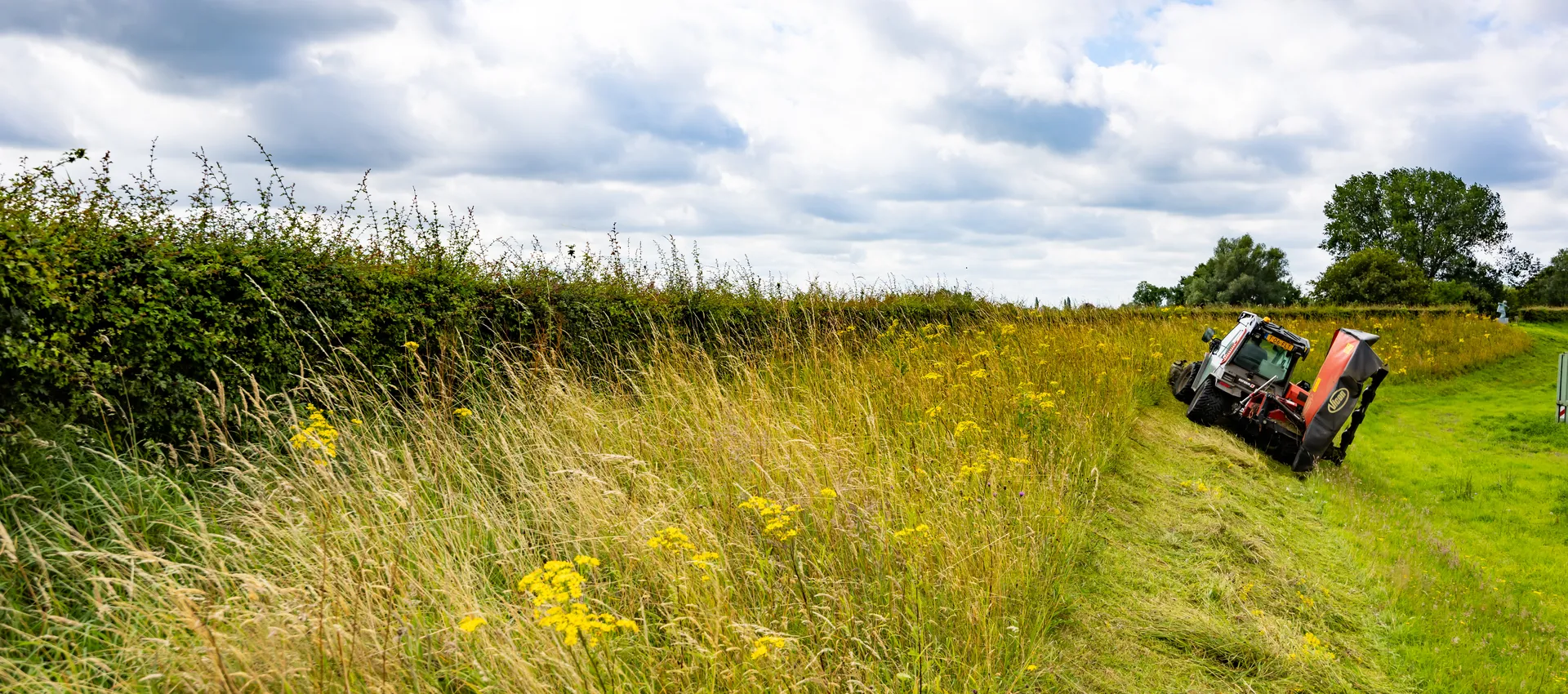 Maaien op de IJsseldijk