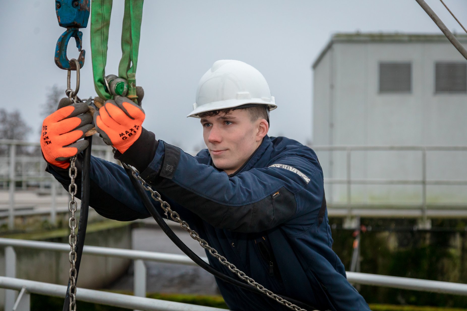 Joris aan het werk op de rwzi