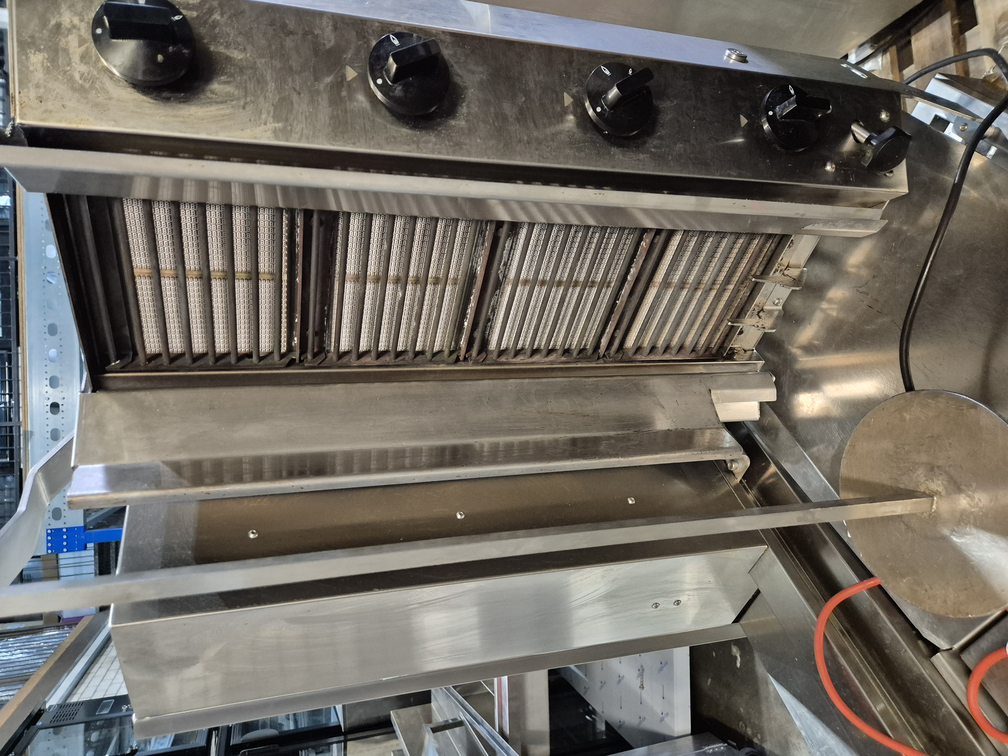 Doner robot machine grill – foto 2 – kavel bij Veilingwinnaar, Amsterdam-West