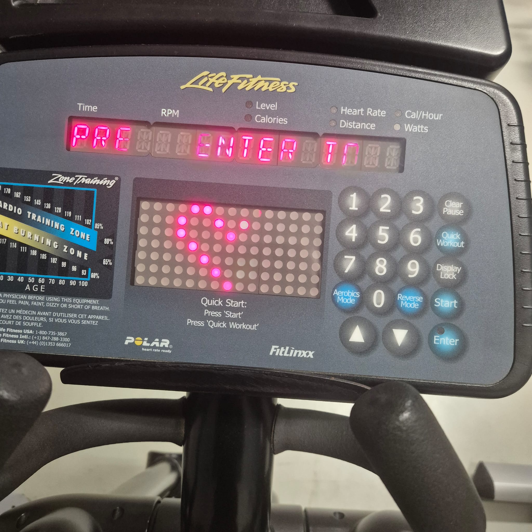 Crosstrainer Life fitness 9500HR – foto 3 – kavel bij Veilingwinnaar