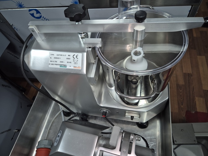 Cutter 8 L