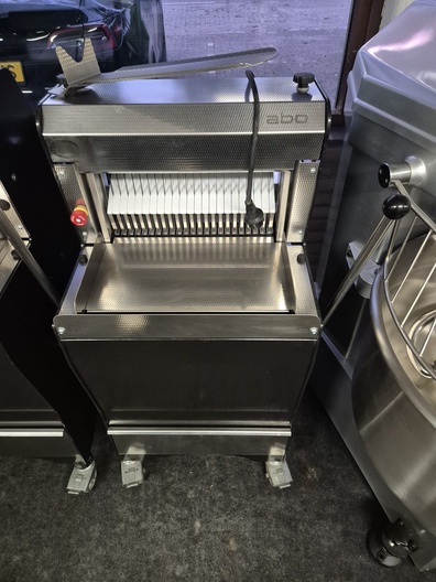 ABO broodsnijmachine 17 mm