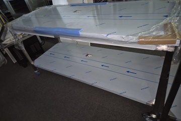 Afbeelding van RVS werktafel 200x80 cm op wielen nieuw