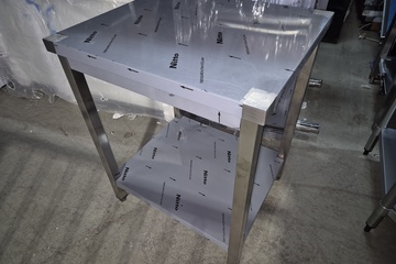 Afbeelding van Nieuwe rvs tafel 70x60x86 cm