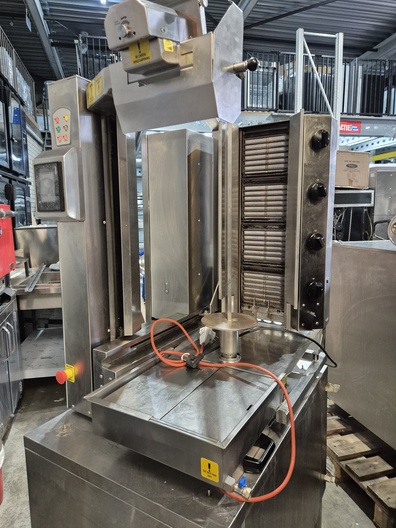 Doner robot machine grill