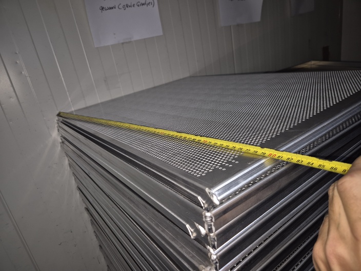 10 bakplaten 60x80 geperforeerd nieuw