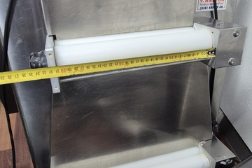 Afbeelding van Dubbele Pizzadeegrolmachine