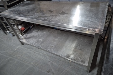 Afbeelding van rvs werktafel BEUK