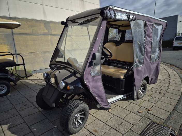 Golfkar Aerocaddy