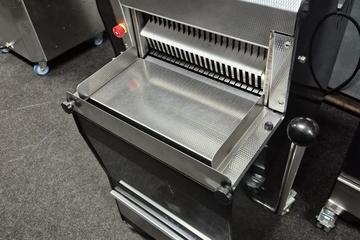 Afbeelding van ABO broodsnijmachine 14 mm snijdikte