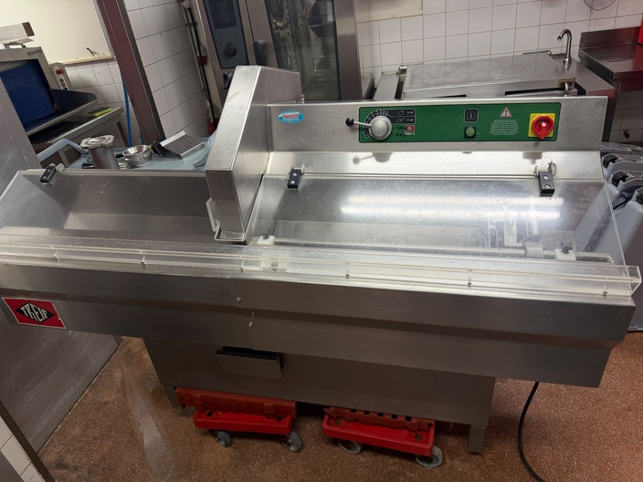 Treif PUMA-S kap slicer machine
