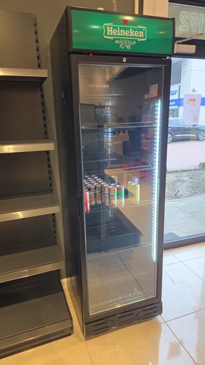 DRANKENKOELKAST GLASDEUR 382L VOLLEDIG ZWART
