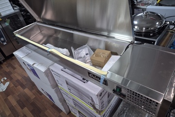 Afbeelding van RVS deksel opzetkoelvitrine 180 cm NIEUW