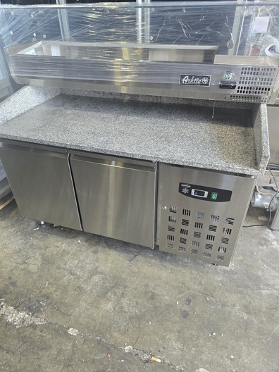 Pizza koelwerkbank 150 cm met saladette