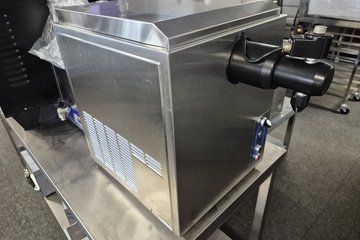 Afbeelding van Sanomat Euro-cream 12L slagroommachine