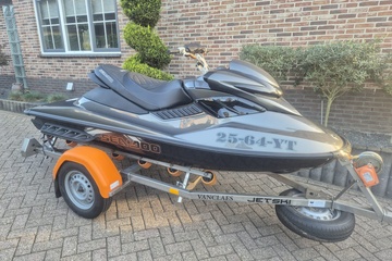 Afbeelding van Waterscooter Sea-Doo SXP 255 met trailer