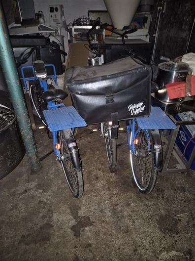 3 elektrische bezorgfietsen