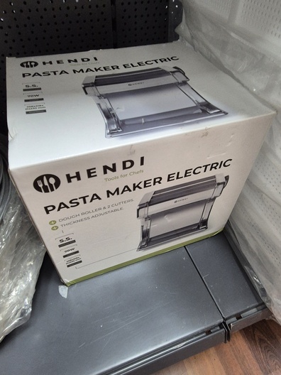 Nieuwe pasta maker electric