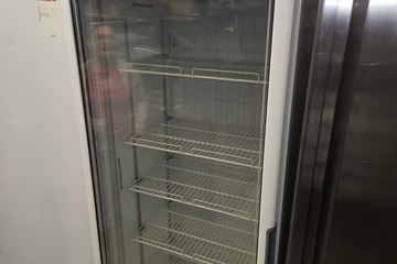 Afbeelding van vrieskast glasdeur FRAMEC