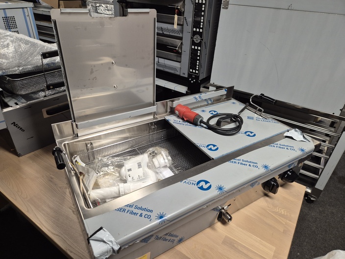 Nieuwe oliebollenfriteuse Bartscher FP27S