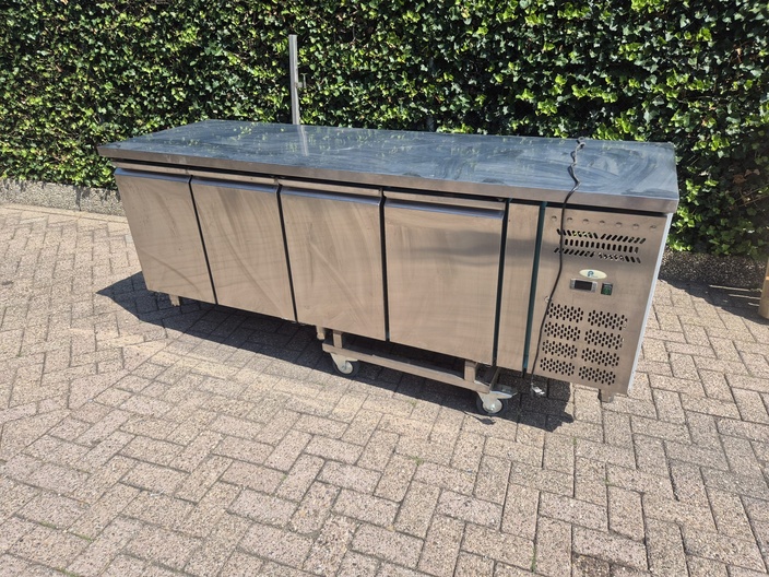 rvs koelwerkbank 4 deurs pelican