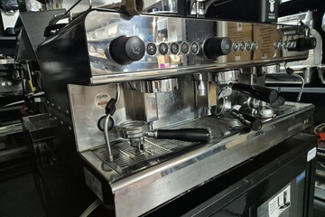 Afbeelding van Ibertal IB7 3 gr. espressomachine en perfect Moose opschuimer