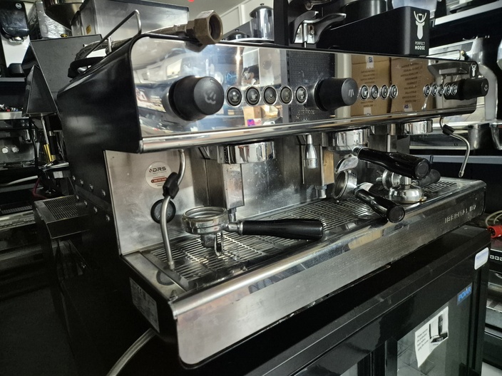 Ibertal IB7 3 gr. espressomachine en perfect Moose opschuimer